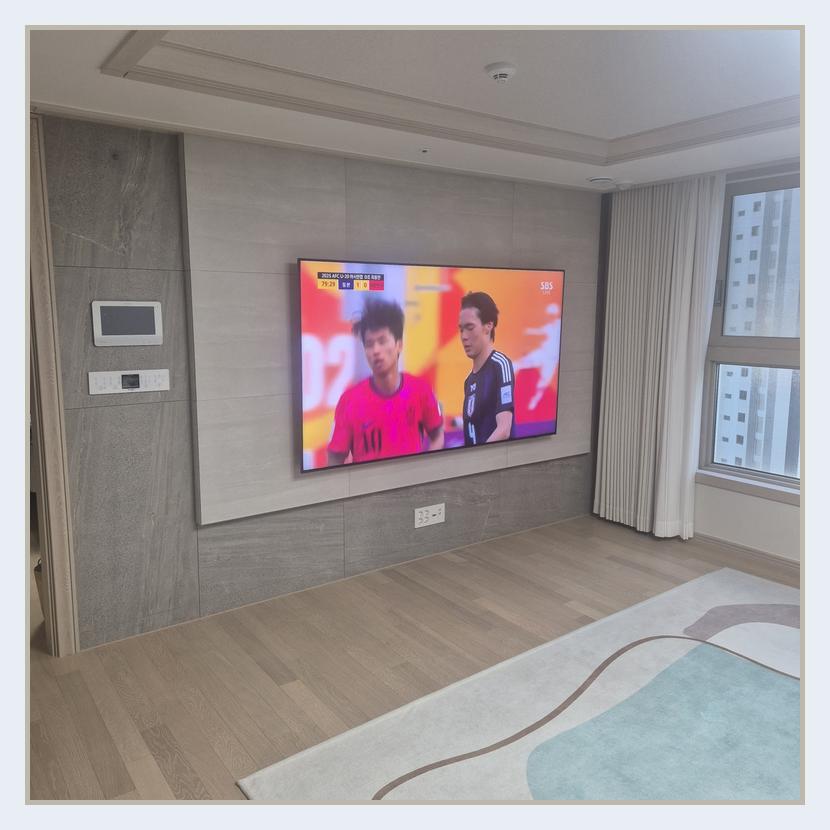 거실 시청 위치에 맞춘 TV 높이 참고 사진 · 장안 설치 위치